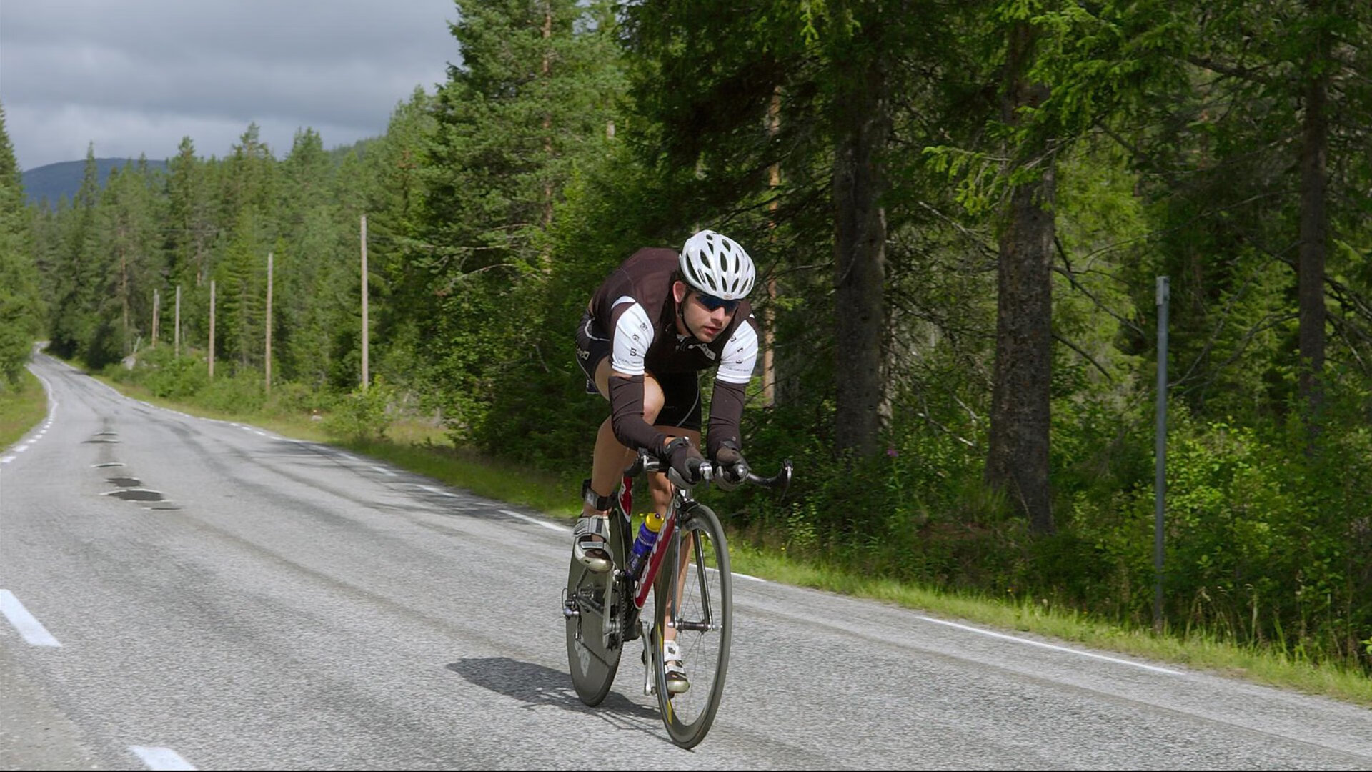 开云体育app-黑豹撕裂防线的美学，当莫兰特在深圳队禁区写下无解方程