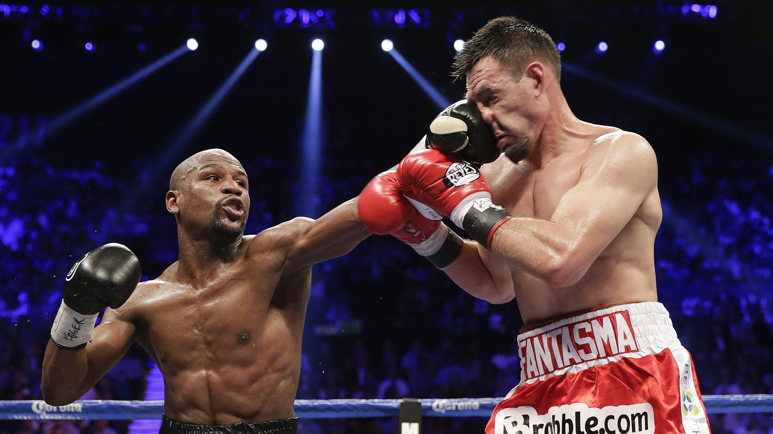 赖斯一战封神！89分钟绝杀后仰天怒吼，雷恩掀翻威尔士，他就是大场面先生！