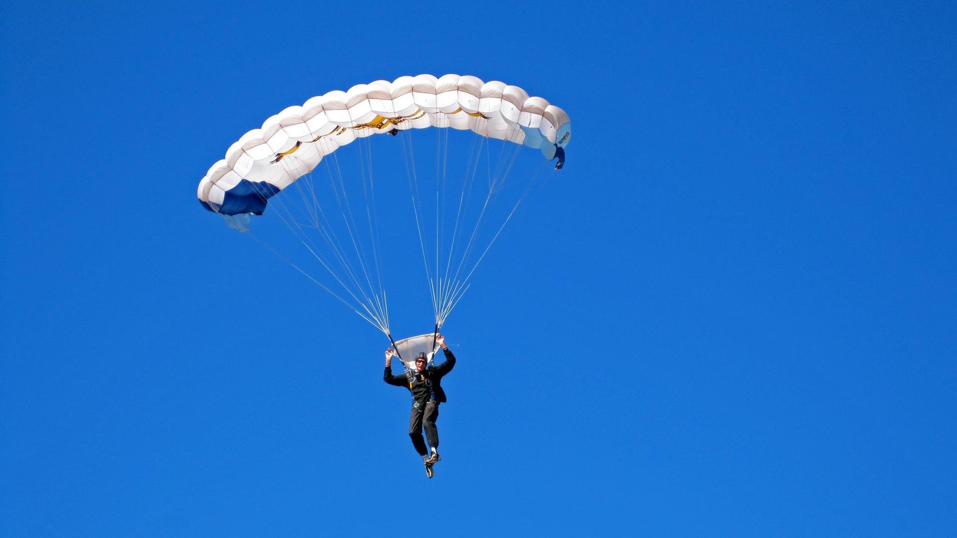 猛龙铁骑横扫千军！西亚卡姆季后赛化身全能战神，接管比赛成新王炸